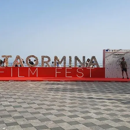 Taormina Mare Mazzeo